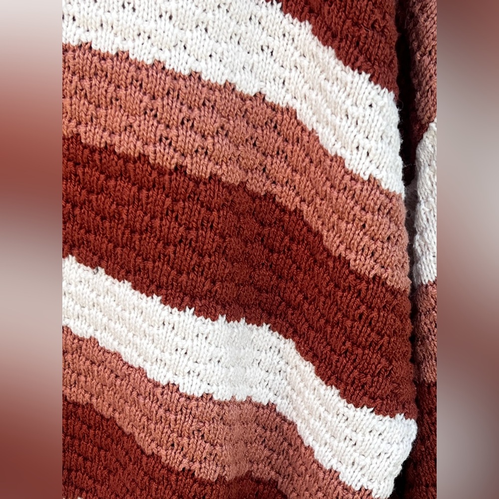 Hollister Textured Crewneck Striped Sweater - Picture 9 of 11